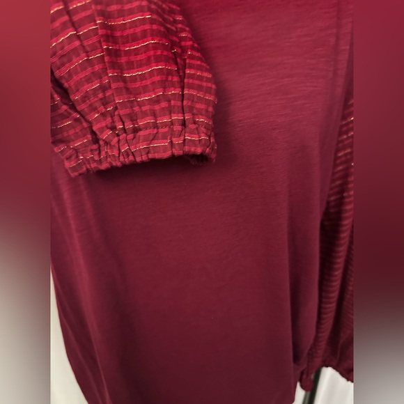 ⭐️ 2 for $10 Loft Shimmer Tie Back Mixed Media Top - Picture 6 of 11